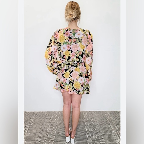 NWOT Yumi Kim Naomi Sunny Valley Black Bohemian Romper Small . - Picture 2 of 9